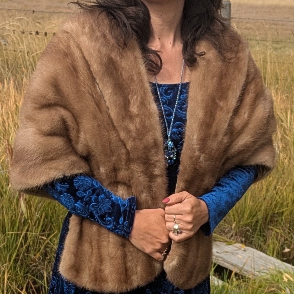 Lloyd's Denver Vintage fur wrap stole capelet Oleg Cassini costume Movie Prop